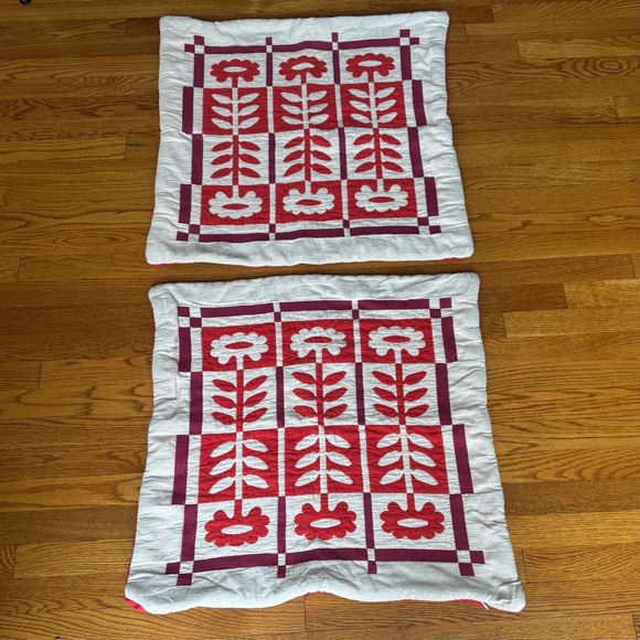 Schoolhouse Other - Two Schoolhouse Stillwater Floral Pillow Shams Euro in Red / Magenta 100% Cotton